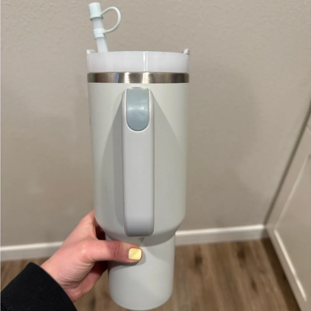 Stanley Blue/Gray Travel Mug - Picture 3 of 6